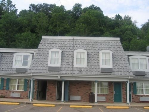 Country Squire Inn And Suites Coshocton Buitenkant foto